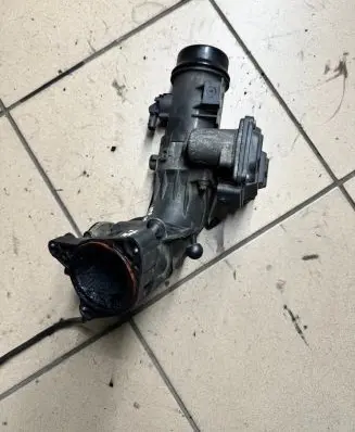BMW 5 F10 F11 Intake manifold 70290
