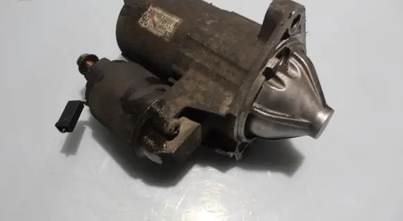 Mitsubishi Lancer Starter motor M000T30771