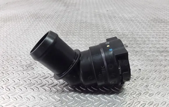 Honda CR-V Engine coolant pipe/hose