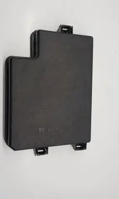 Toyota RAV 4 (XA40) Fuse box cover 8266242550