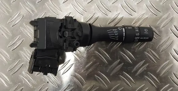 Toyota Auris 150 Wiper control stalk 17F243 02410