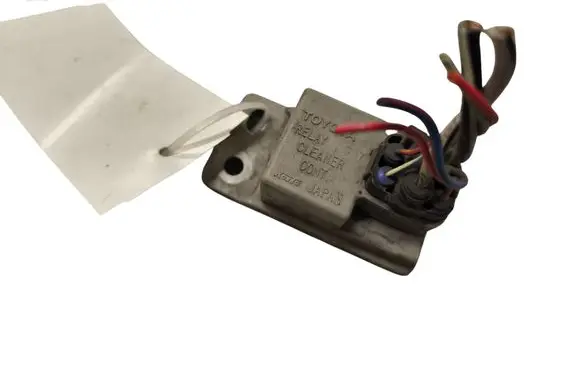 Toyota Avensis T250 Light washer relay 8594205040