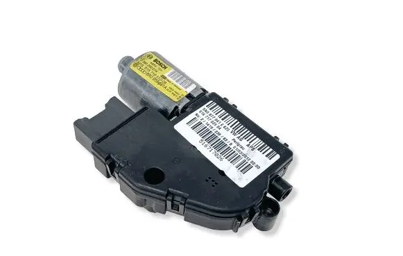 Volkswagen Tiguan Sunroof motor/actuator 8R0959591A 5N0877041E 0390200074