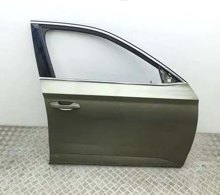 Skoda Superb B8 (3V) Front door 3V0831312 3V0831056B