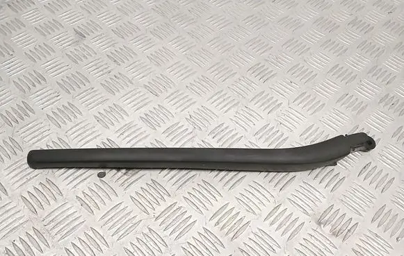BMW 5 E60 E61 Rear wiper blade arm 7066173