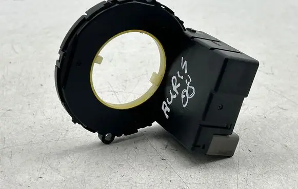 Toyota Auris 150 Steering angle sensor 8924502040