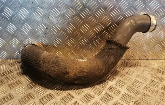 Chrysler 300 - 300C Intercooler hose/pipe 04861689AB