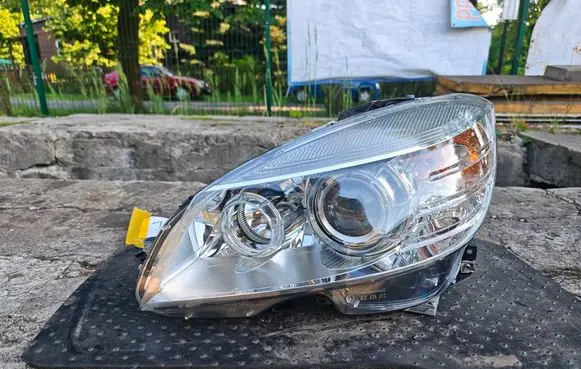 Mercedes-Benz C W204 Headlight/headlamp A2048202961