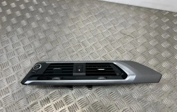BMW X3 G01 Dashboard trim 8071017