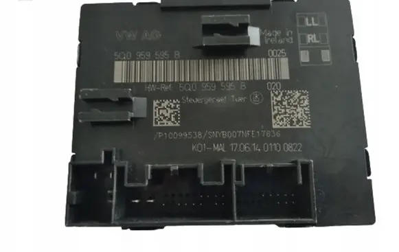 Audi A3 S3 8V Door control unit/module 5Q0959595B