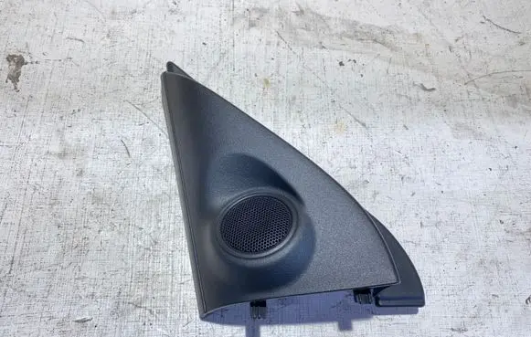 Mitsubishi Outlander Front door high frequency speaker 7221B587