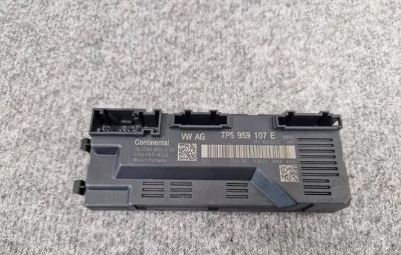 Porsche Cayenne (9Y0 9Y3) Tailgate/trunk control unit/module 7P5959107E 40936012300