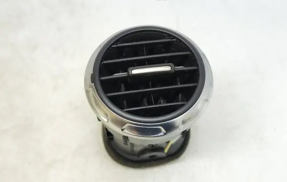 Audi TT TTS Mk2 Dashboard side air vent grill/cover trim 8J0820901D 8J0820901A 04945004
