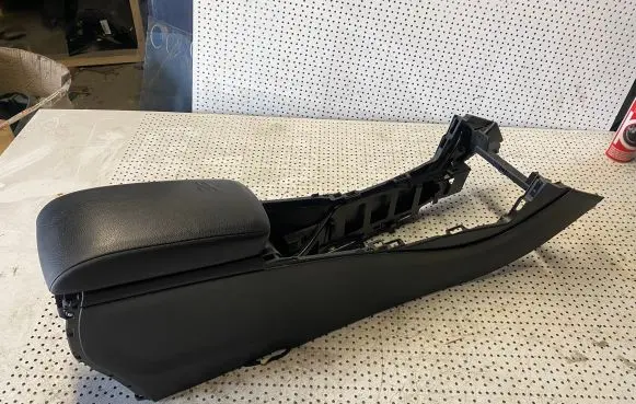 Mercedes-Benz A W176 Center console A1766800600
