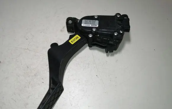 Volkswagen Transporter - Caravelle T5 Accelerator throttle pedal 7H1721503