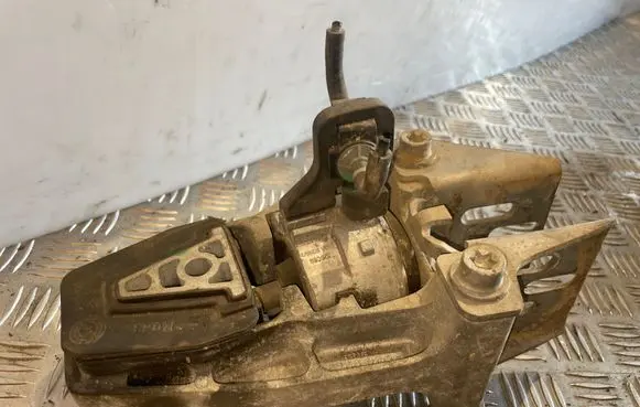 Peugeot 407 Engine mount bracket 326C68