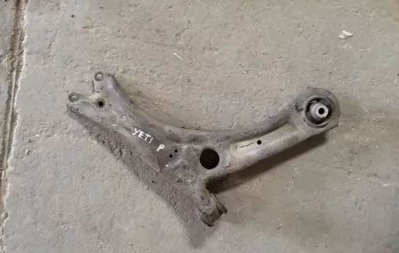 Skoda Yeti (5L) Front control arm