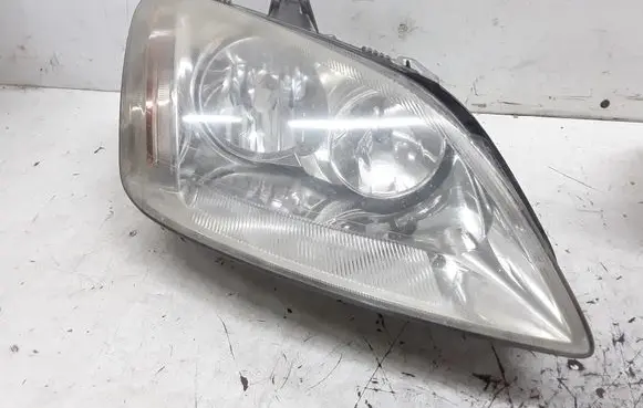 Ford Focus C-MAX Headlight/headlamp