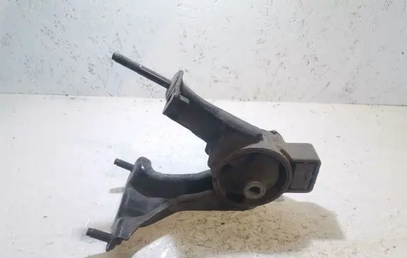 Toyota Corolla Verso AR10 Engine mount bracket