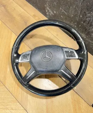 Mercedes-Benz C W204 Steering wheel A2464601503 0060012044