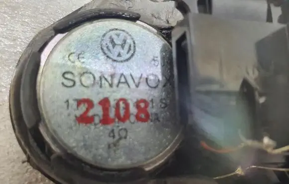 Volkswagen Touran III Panel speaker 1T0035411S