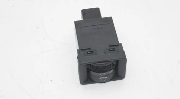 Nissan Note (E12) Headlight level height control switch