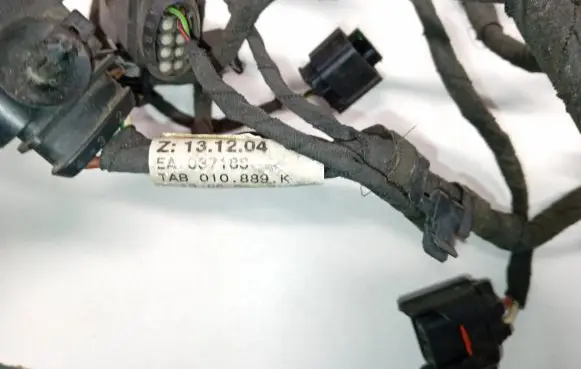 Audi A3 S3 A3 Sportback 8P Front door window regulator with motor 131204 TAB010889K