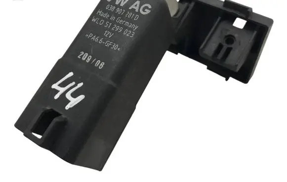 Glow plug pre-heat relay