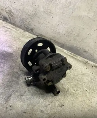 Volkswagen Golf IV Power steering pump