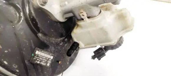 Volkswagen Touran I Master brake cylinder 1K1611301C