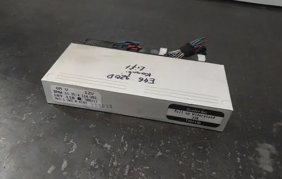 BMW 3 E46 Comfort/convenience module 4114282 61354114282