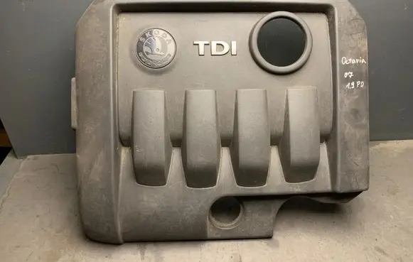 Skoda Octavia Mk2 (1Z) Engine cover (trim) 03G103925BN