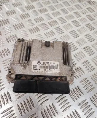 Volkswagen Touran I Engine control unit/module 03G906021MM
