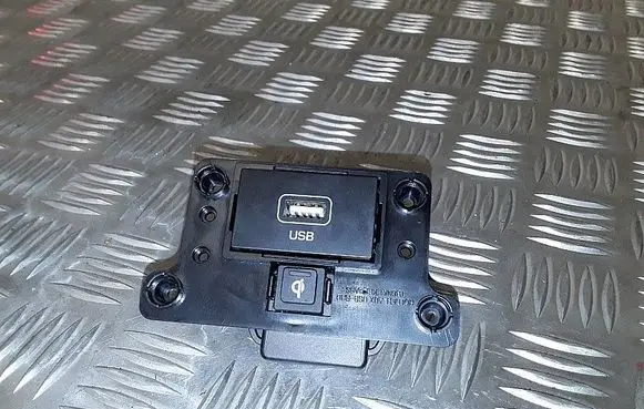 USB socket connector