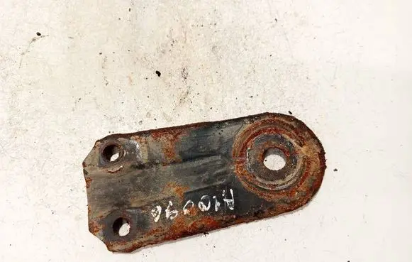 Jaguar X-Type Radiator mount bracket 