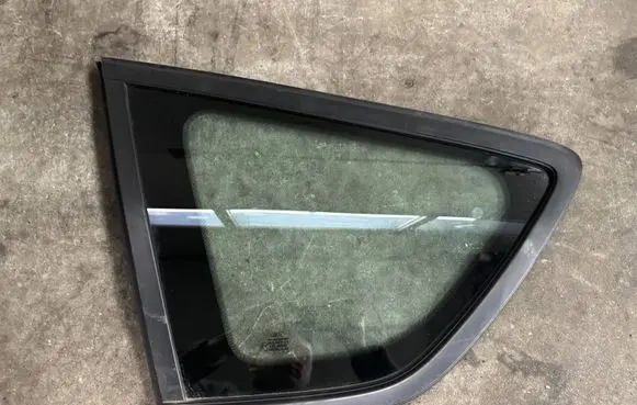 Ford S-MAX Rear side window EM2BR29701