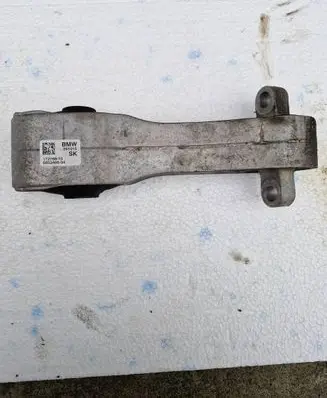 BMW X1 F48 F49 Gearbox mount 6853466 261015 17276810