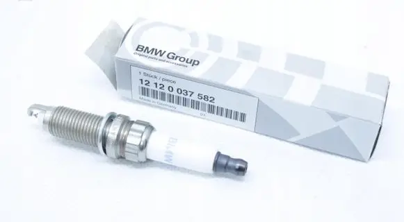 BMW X3 F25 Spark plug 0037582