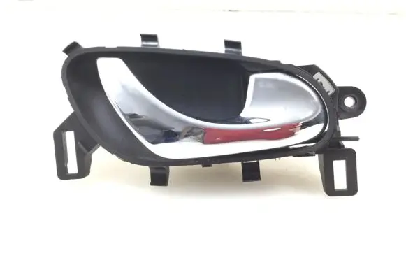 Nissan Qashqai Rear door interior handle