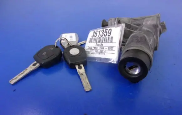 Skoda Fabia Mk1 (6Y) Ignition lock 4B0905851C