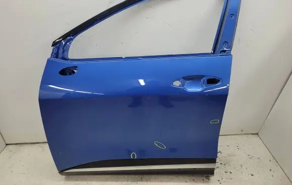 KIA Sportage Front door