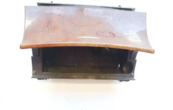 Mercedes-Benz E W211 Car ashtray a2118101330
