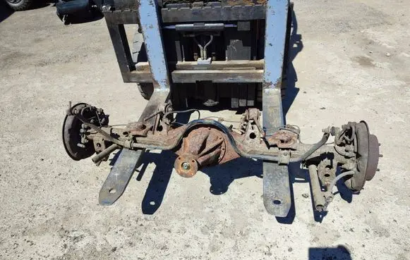Toyota Land Cruiser (J120) Rear axle beam