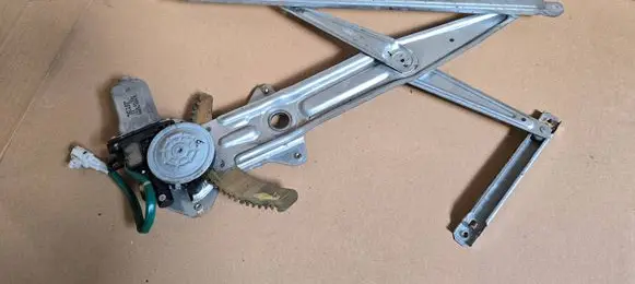 Suzuki Ignis Front door window regulator with motor 8340286G10 8340281G00 8340276G00