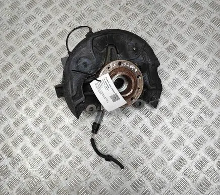 Citroen C5 Aircross Front wheel hub 1647857480