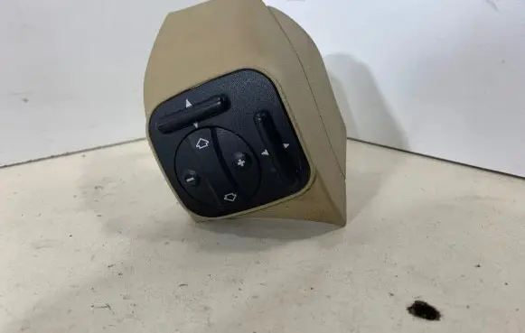 Mercedes-Benz E W211 Seat control switch A2119181336 2118000879