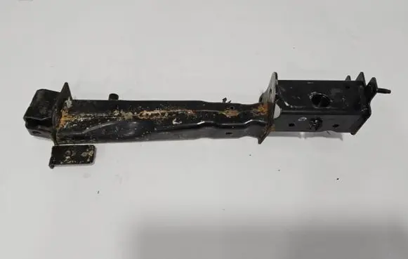 Renault Megane IV Front bumper shock/impact absorber 758256547R 758256547
