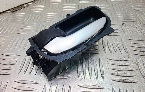 Toyota Auris E180 Front door interior handle 692060D271 692060D281 92057A1