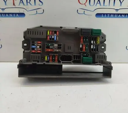 BMW X5 E70 Fuse module B010107400