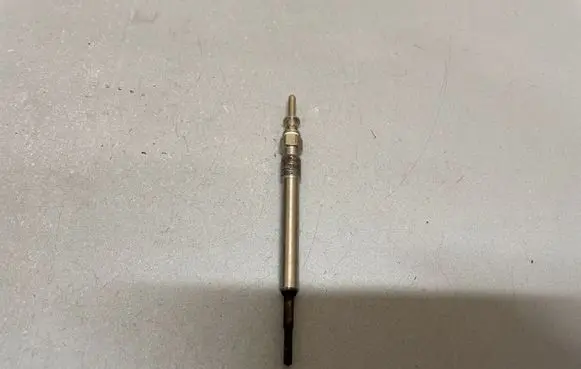 BMW 5 F10 F11 Spark plug 0250603006